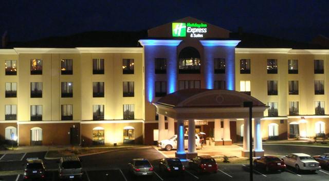 Holiday Inn Express Hotel & Suites Newport South By Ihg Bagian luar foto