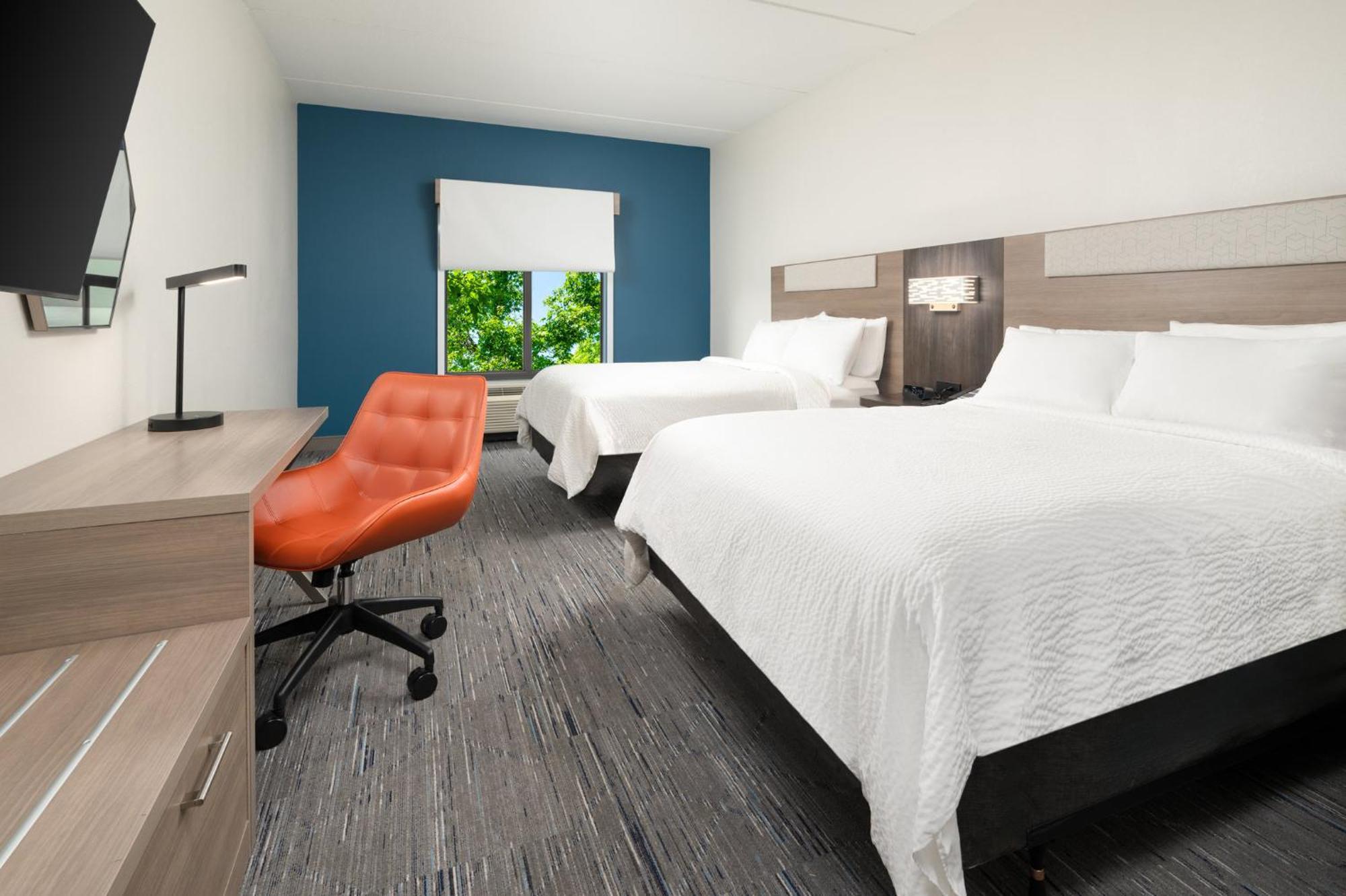 Holiday Inn Express Hotel & Suites Newport South By Ihg Bagian luar foto