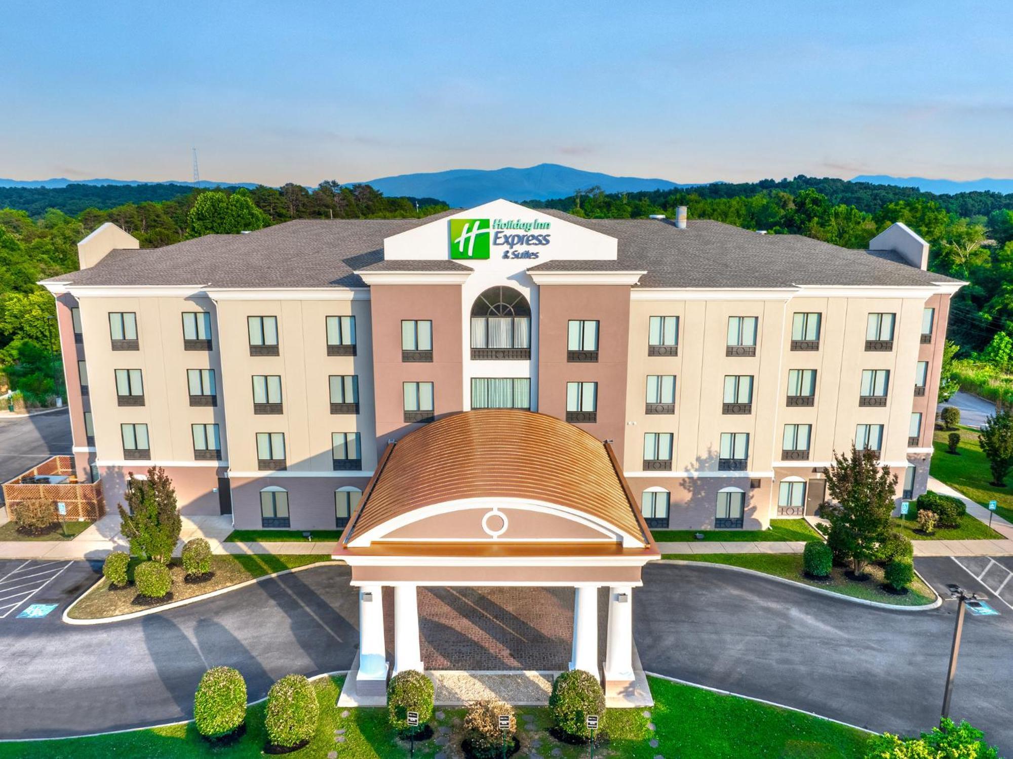 Holiday Inn Express Hotel & Suites Newport South By Ihg Bagian luar foto