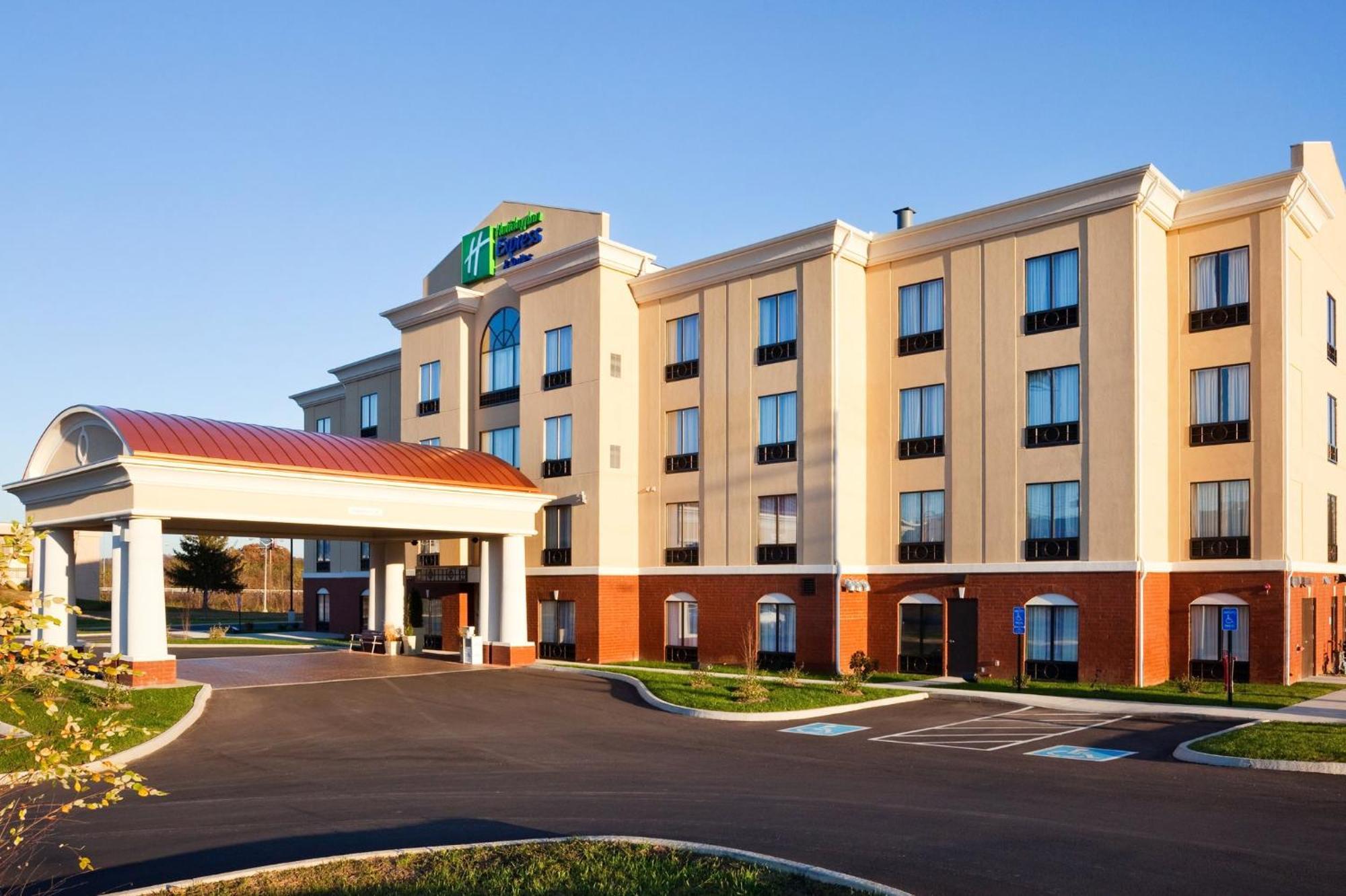 Holiday Inn Express Hotel & Suites Newport South By Ihg Bagian luar foto
