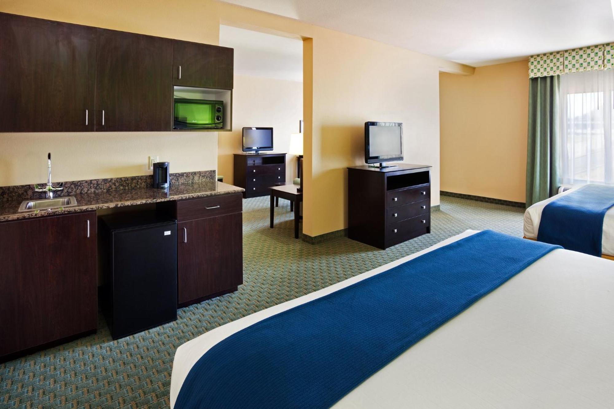 Holiday Inn Express Hotel & Suites Newport South By Ihg Bagian luar foto